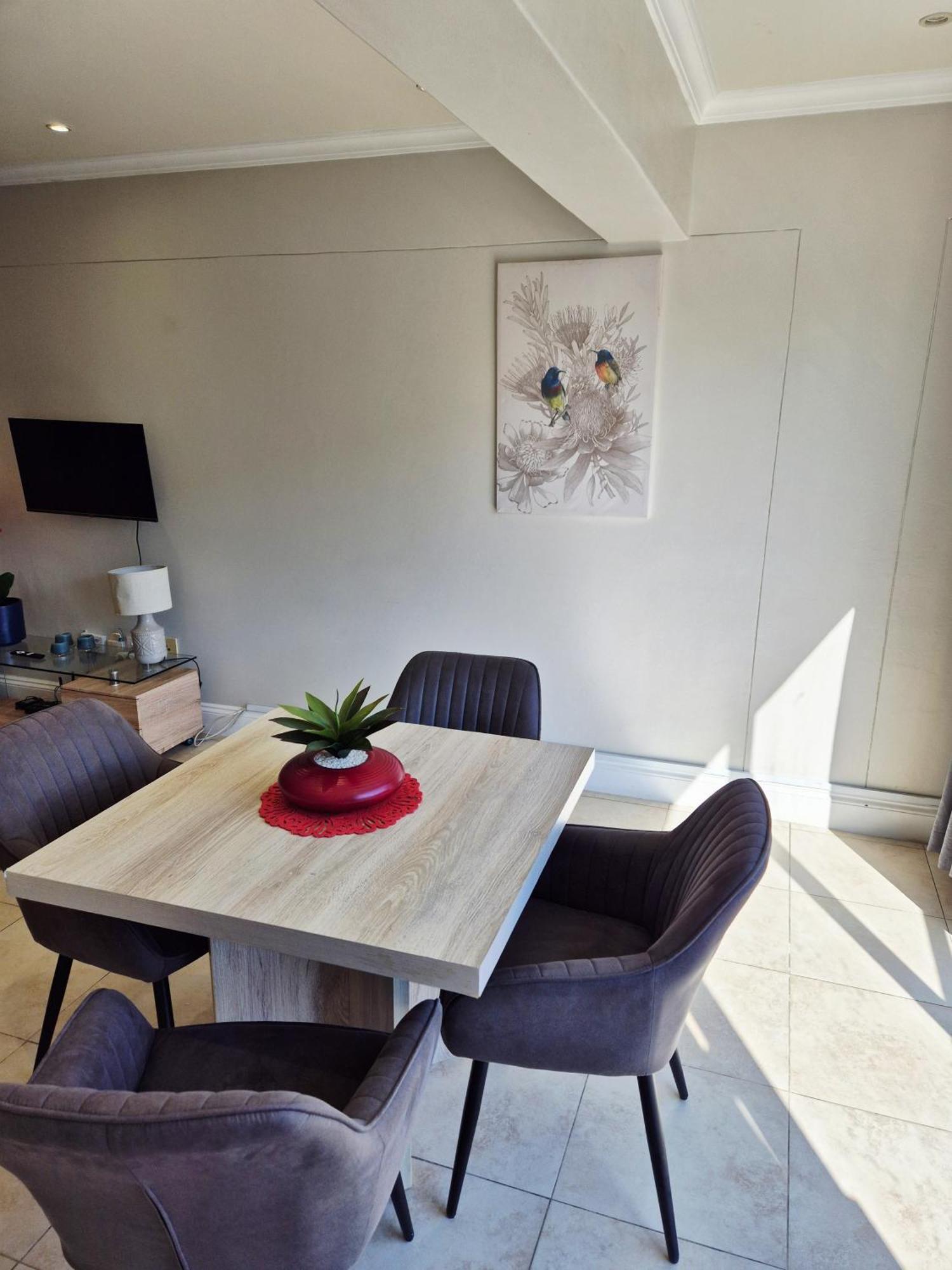 Prime Location In The Firmont, Sea Point Apartment